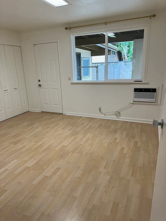 Building Photo - Spacious, 4 bedroom 2 bath single family home in Mililani located on a cul de sac.