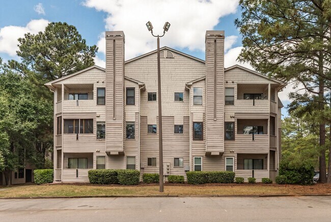 Building Photo - 600 Audubon Lake Dr