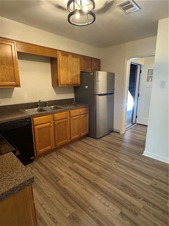 Building Photo - 728 Hanover Ln SE