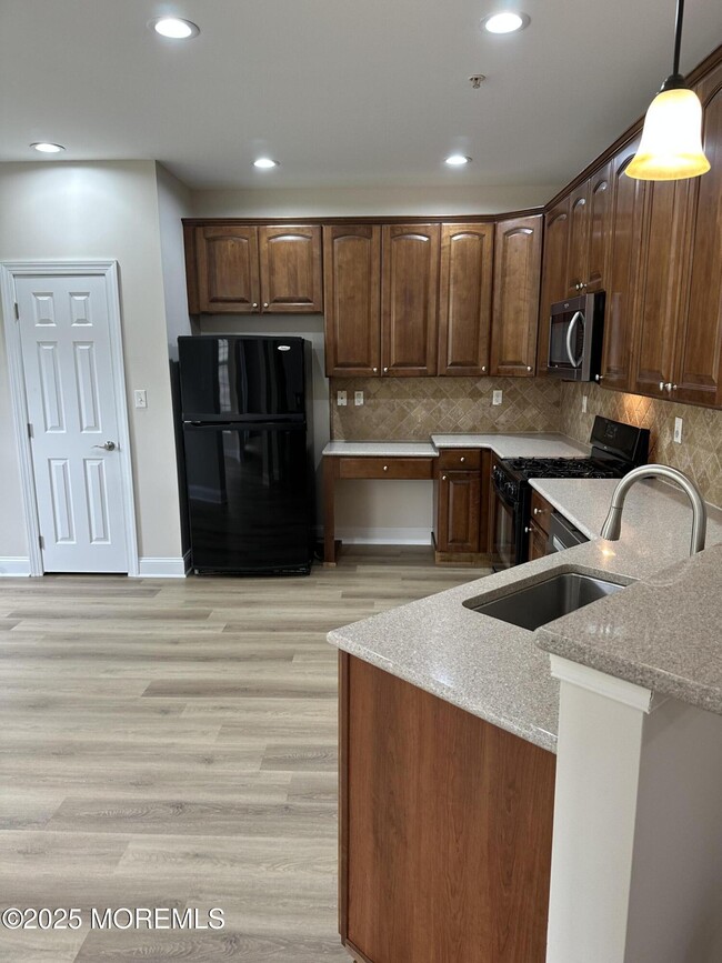 Building Photo - 1006 Abby Rd