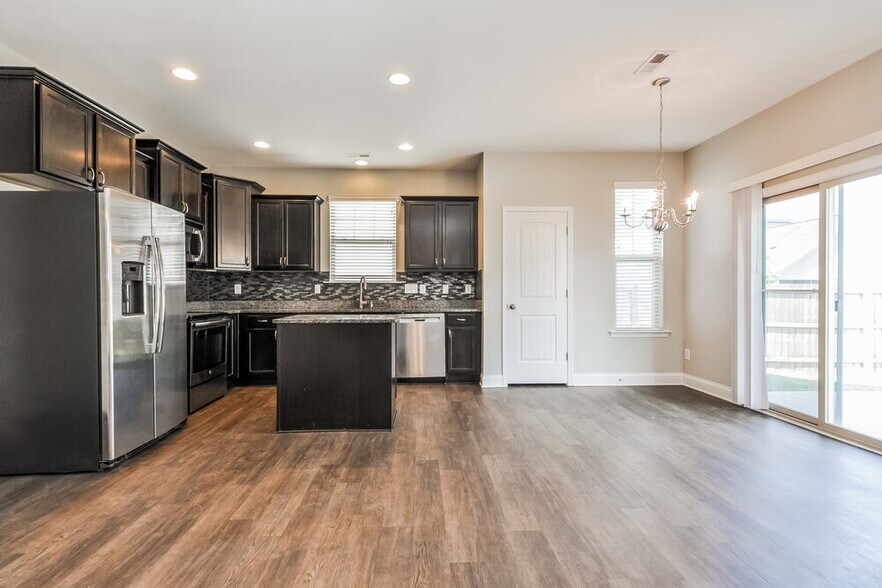 Building Photo - 88 Outwater Ridge Dr
