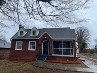 Building Photo - 207 Clayton St