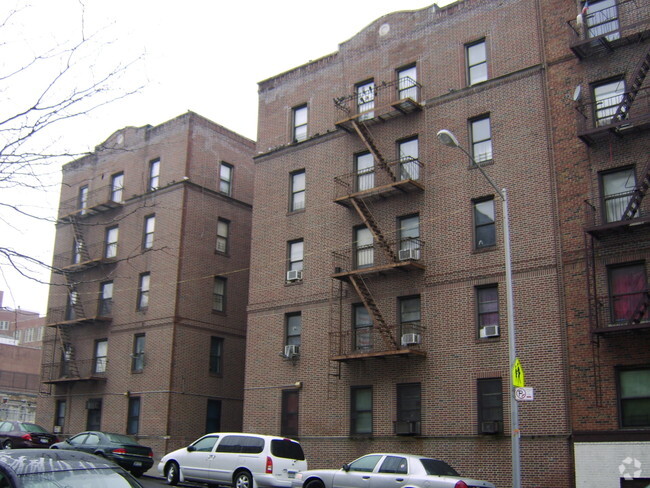 Building Photo 1/10/07 - 1585 E 172nd St