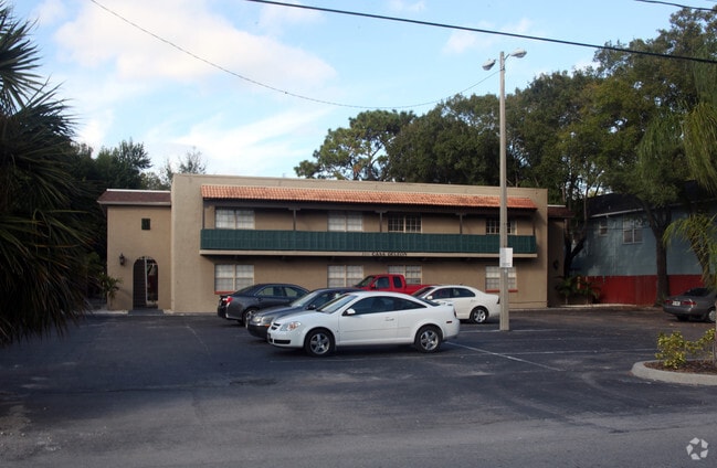 Primary Photo - Casa De Leon Apartments