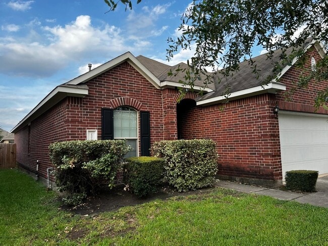 Building Photo - 23706 Red Glade Ct