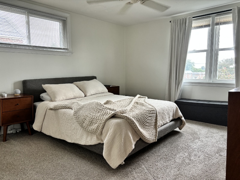 Building Photo - 946 Kenwood Rd