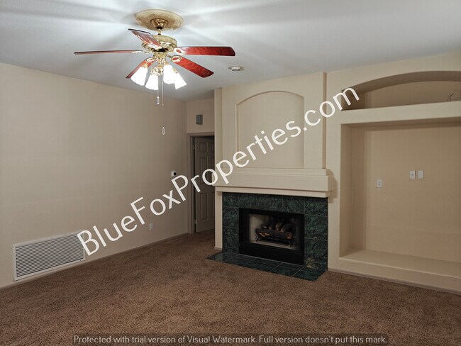 Building Photo - 12364 N Mt Bigelow Rd