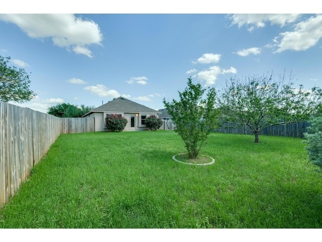 Building Photo - 4504 Halliday Ave