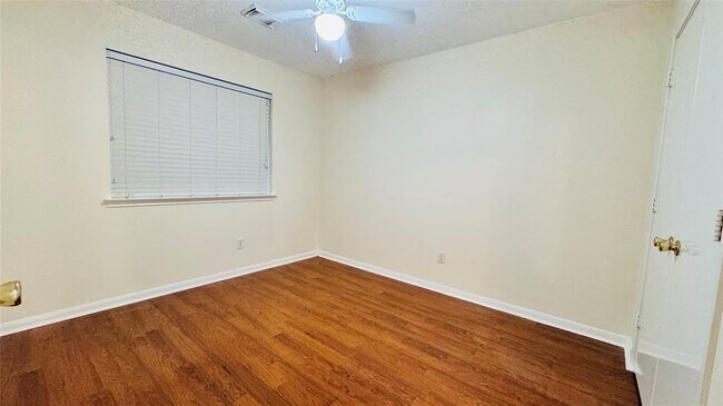 Building Photo - 10614 Desert Springs Cir