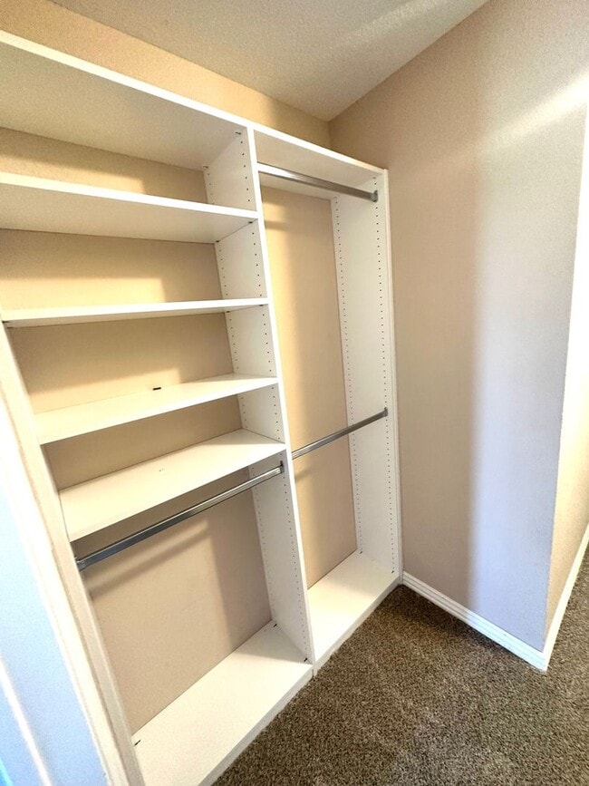 Building Photo - 3705 SW Hansom Loop