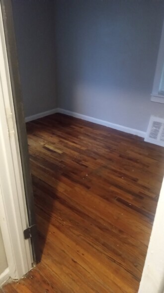 Building Photo - 16021 Liberal St