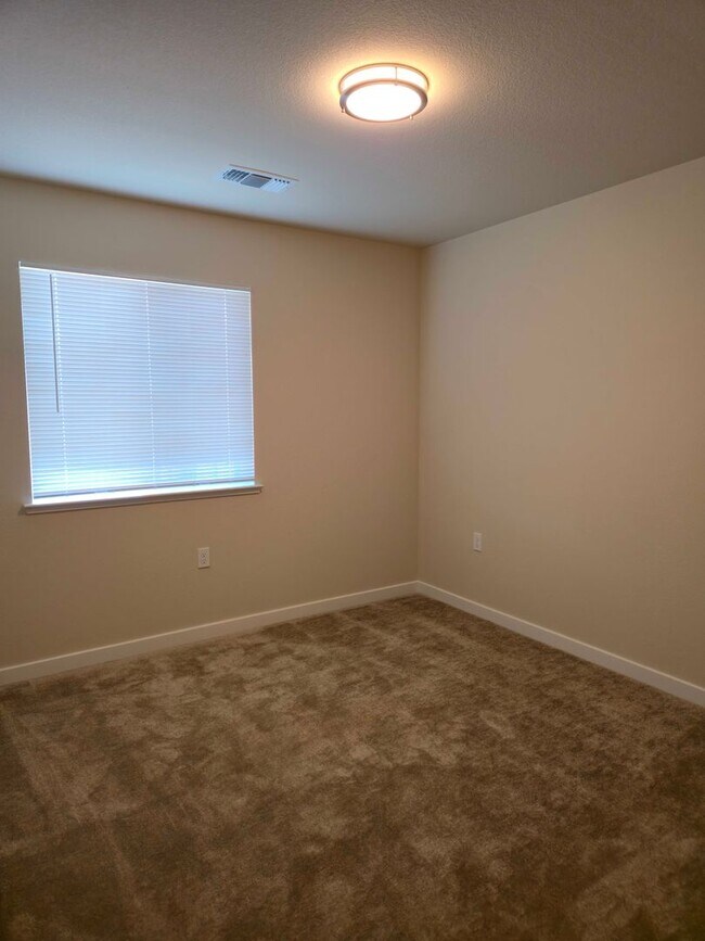 Building Photo - Vacant- Must Apply to schedule viewing