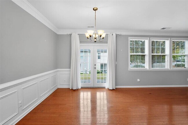 Building Photo - 605 Lofty Ln