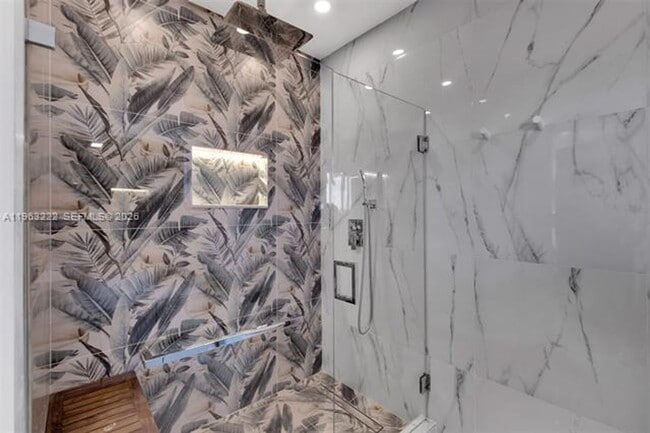 Building Photo - 350 S Miami Ave