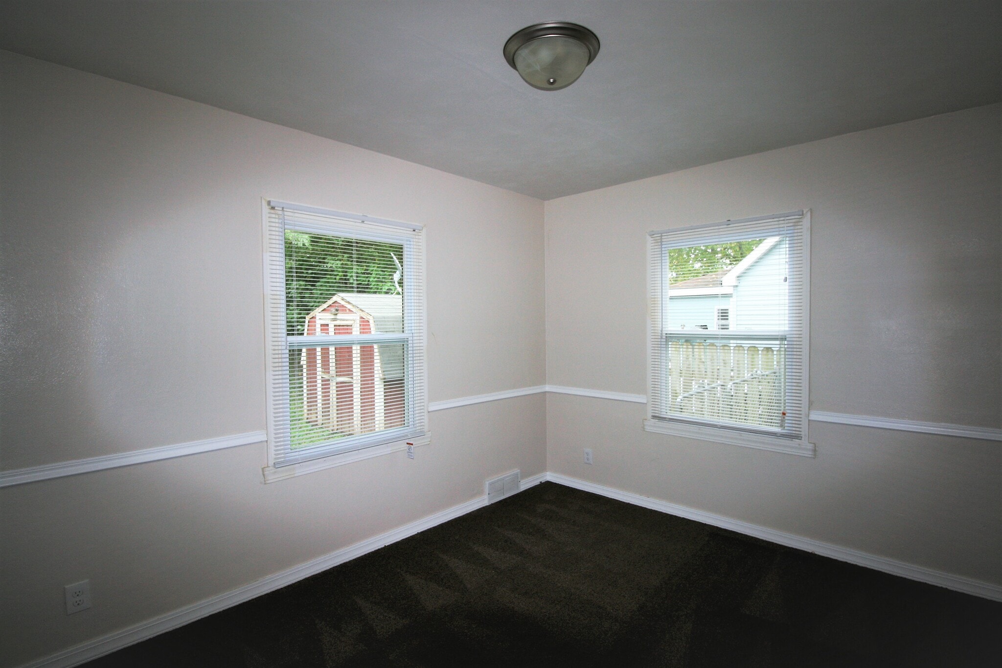 Building Photo - 445 Waverly Rd
