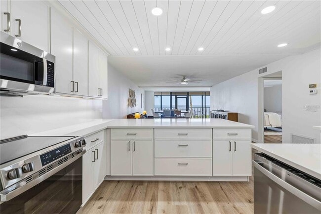 Building Photo - 3420 Wild Oak Bay Blvd