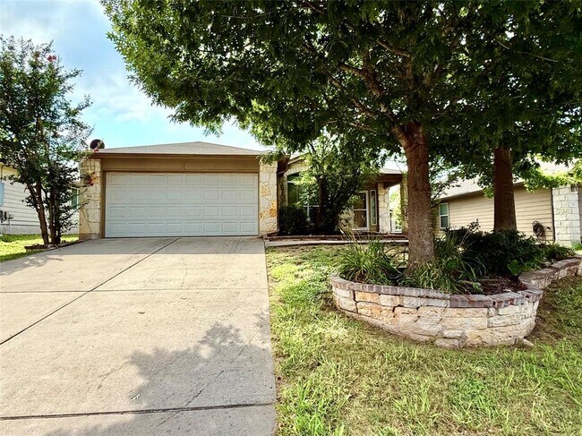Primary Photo - 314 Comal Run