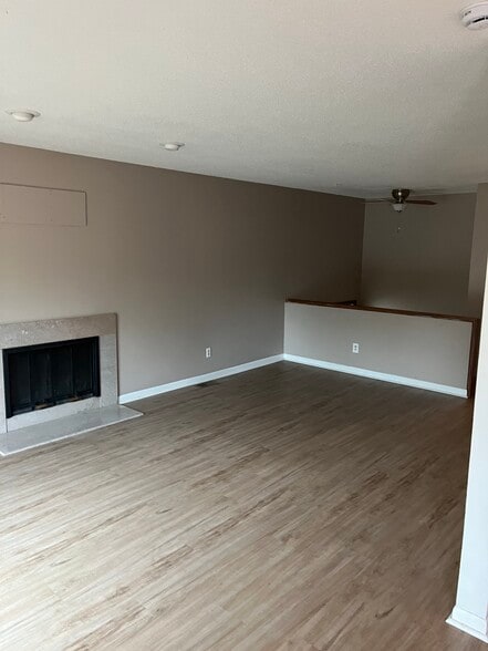 Building Photo - 1315 NW 90th St