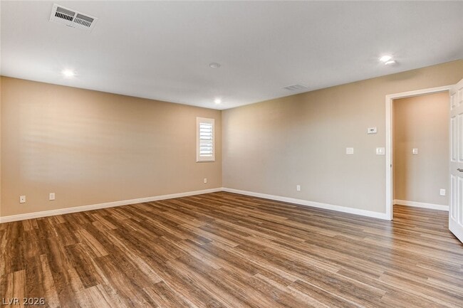 Building Photo - 888 Haven Oaks Pl