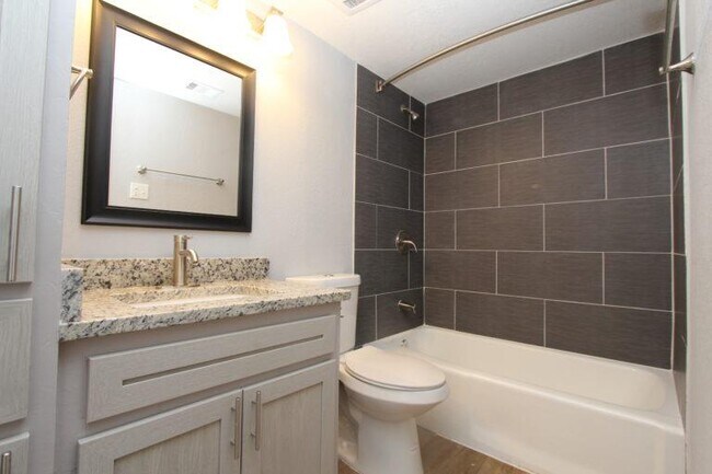 Building Photo - 6509 Berkman Dr