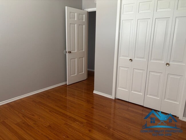 Building Photo - For Rent - 4 Bed/2 Bath near ASU - 1934 A&M Ave