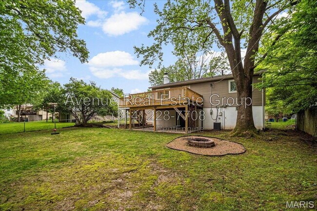 Building Photo - 515 Stephanie Ln