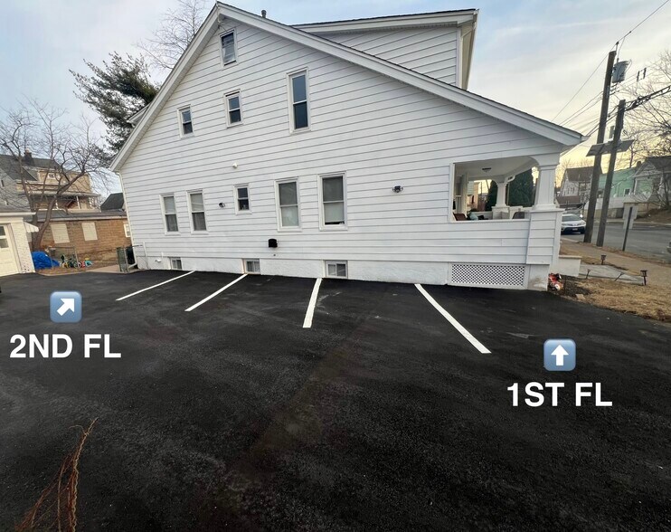 Building Photo - 342 Morrissee Ave