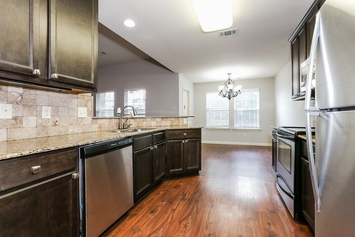 Building Photo - 7007 N Haven Dr