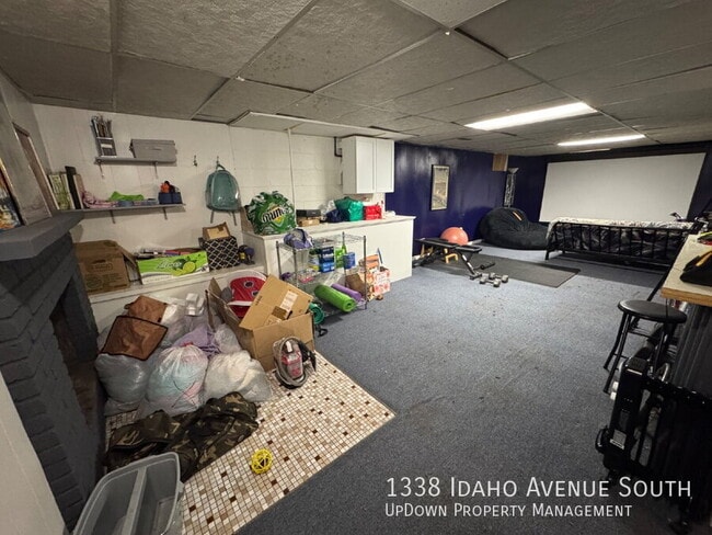 Building Photo - 1338 Idaho Ave S