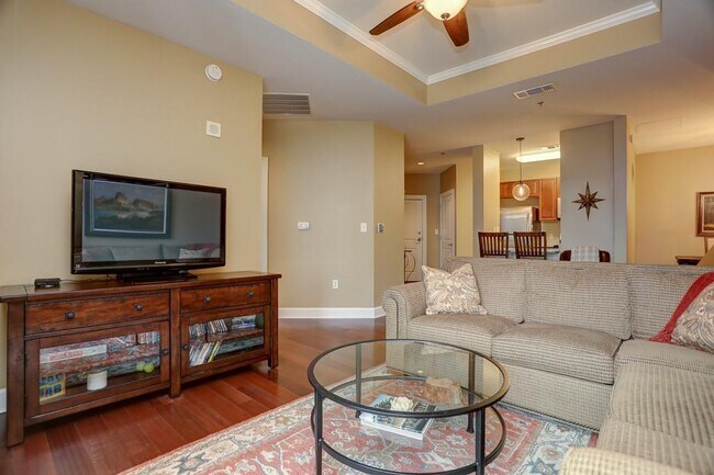 Building Photo - 325 East Paces Ferry Rd NE