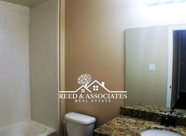 Building Photo - 3 Bedroom in Bartlett!