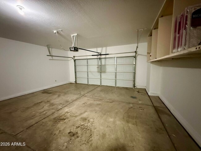 Building Photo - 15238 W Custer Ln