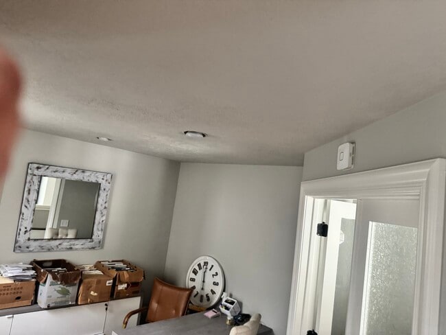 Building Photo - 2138 E 2900 N