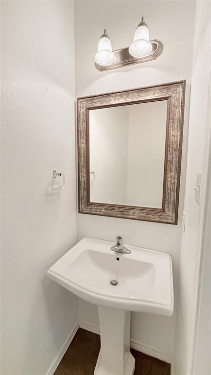 Building Photo - 133 Langtry Ln