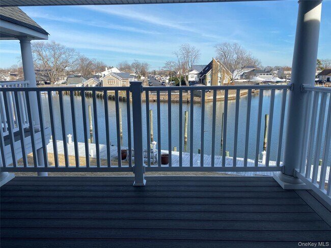 Building Photo - 11 Nicole Ct