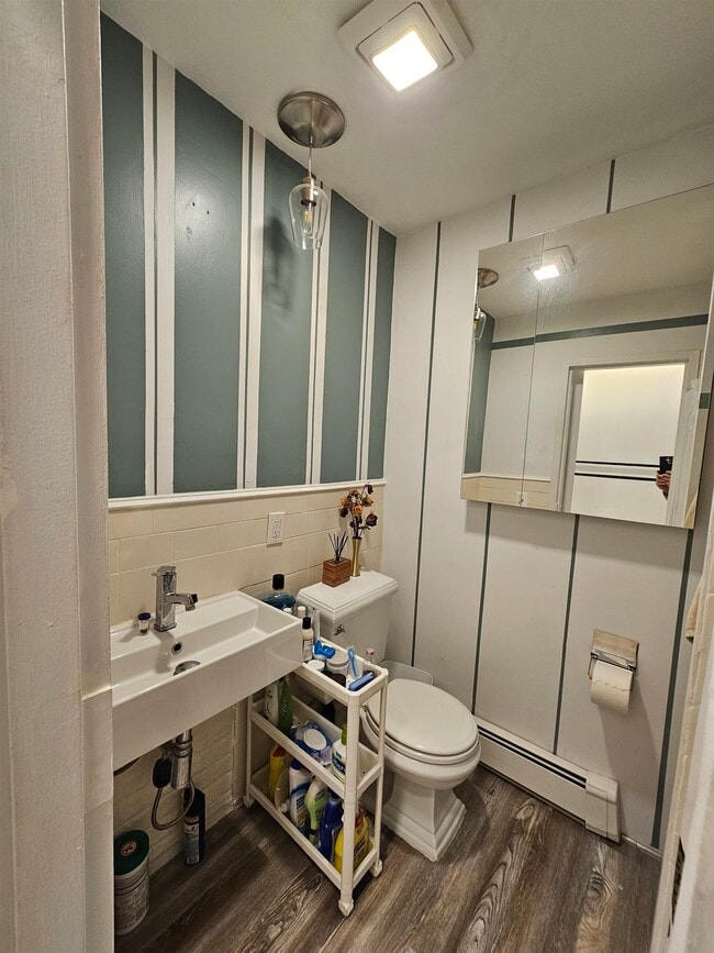 Building Photo - 372 2nd St