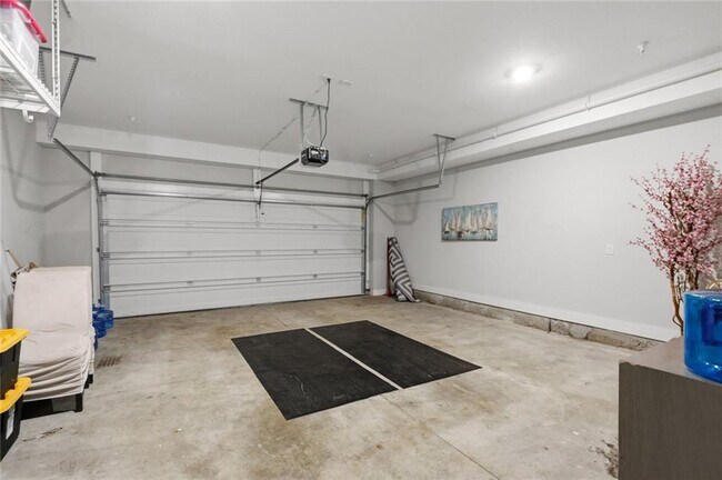 Building Photo - 285 Castleberry Hill Walk SW