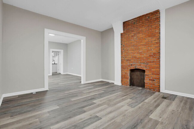 Building Photo - 293-295 Woodrow Ave