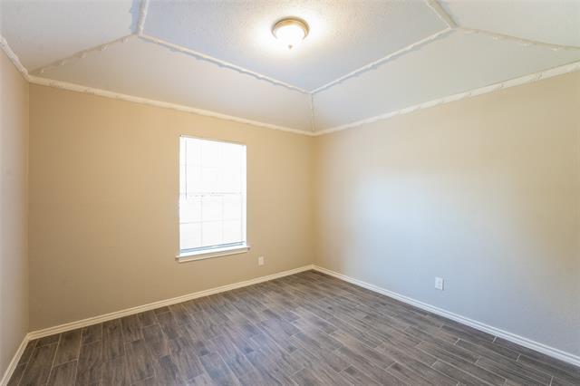 Building Photo - 217 Woodhaven Dr