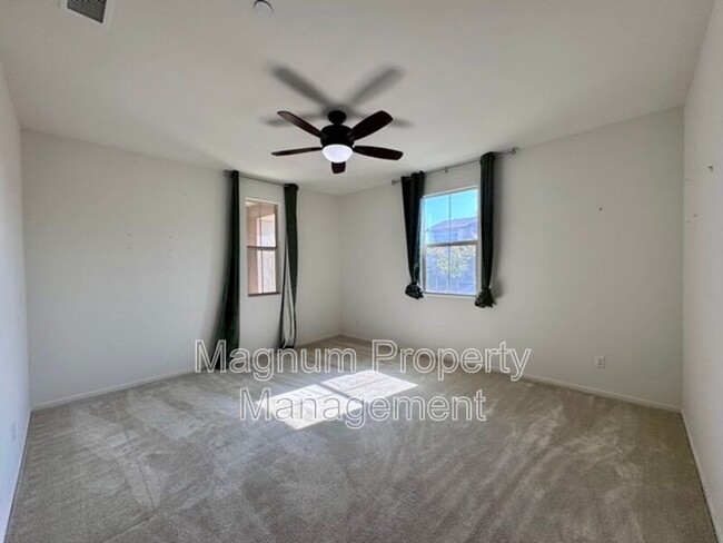Building Photo - 34913 Limecrest Pl