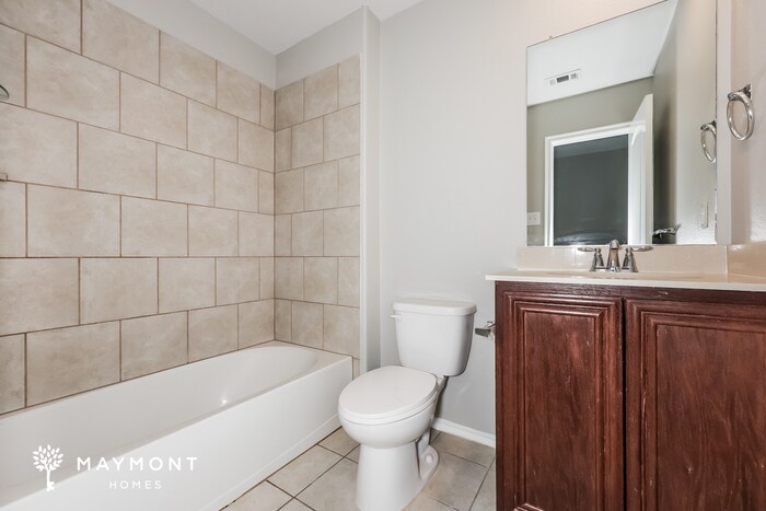Building Photo - 209 Riverdell North Mews