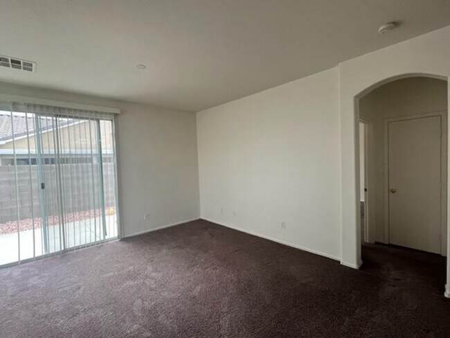 Building Photo - Great single story 3 bedroom house for rent!