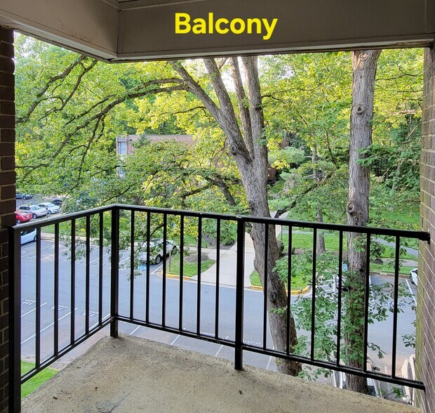 Building Photo - 3332 Woodburn Village Dr