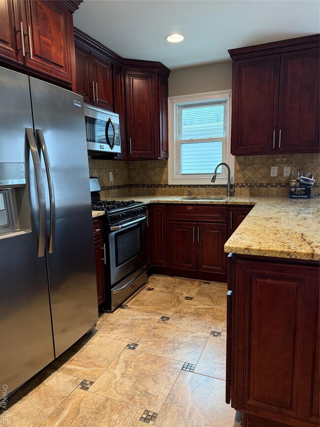 Building Photo - 7 Cammerer Ave