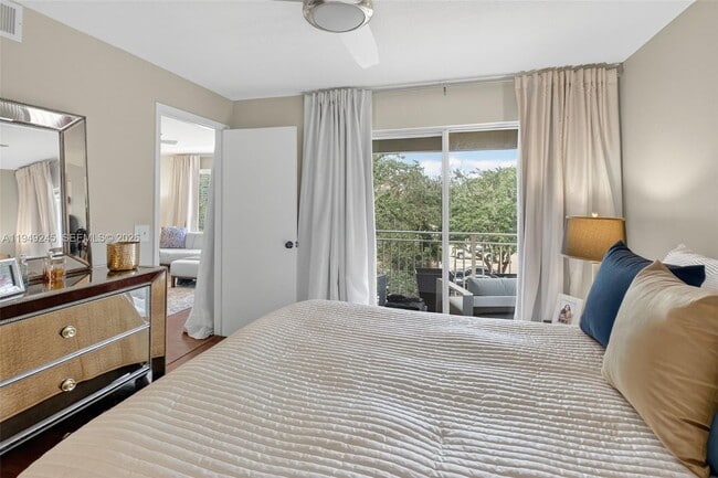 Building Photo - 1745 Palm Cove Blvd