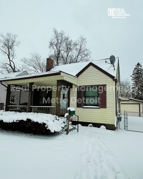 Building Photo - 4462 1st St