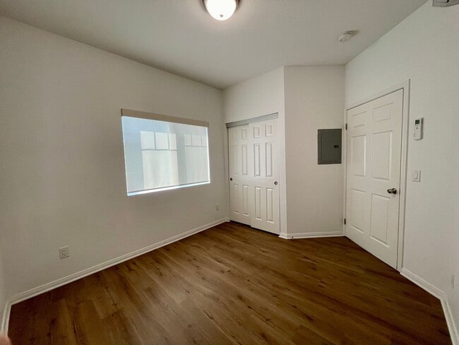Building Photo - 130 E Washington Ave