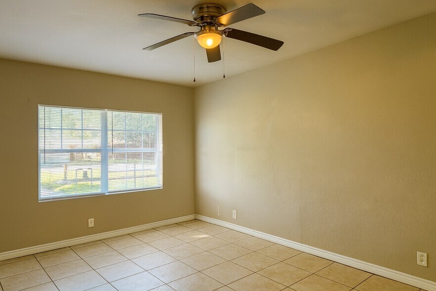Bedroom 1 - 114 28th St N