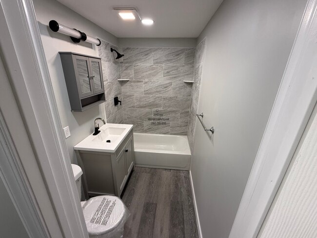 Building Photo - 1120 Passmore St