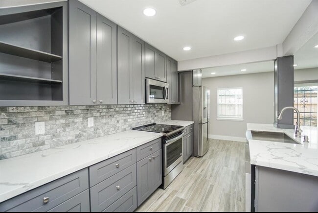 Building Photo - 14571 Misty Meadow Ln